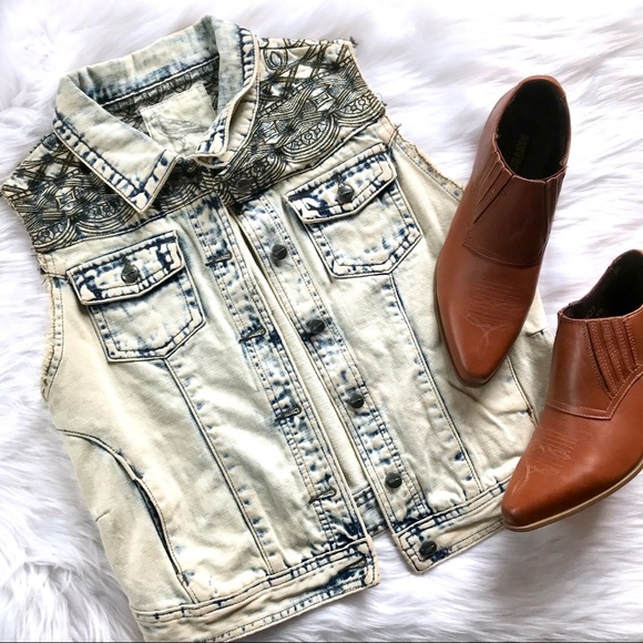 Buckle Jackets & Blazers - BUCKLE | White Crow Washed Denim Embroidered Vest